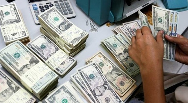 banklarda-dollar-ve-avronun-qiymetleri